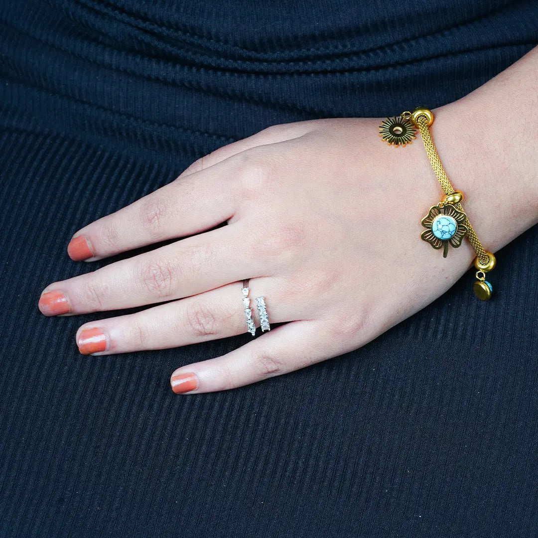 Enchanted Clover Wrist Bracelet Tvayi
