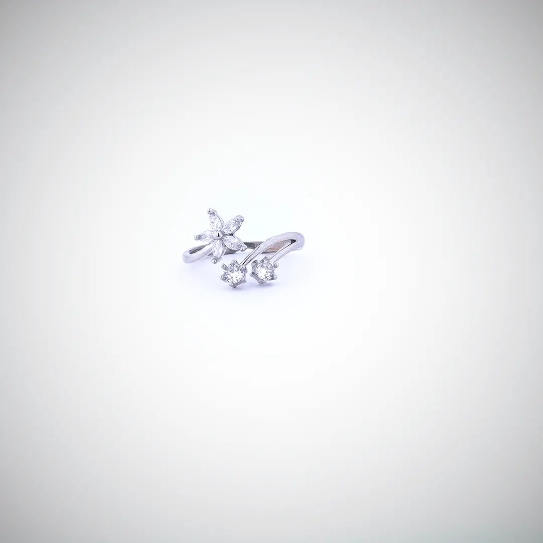 Floral Silver Ring | Tvayi Jewellery