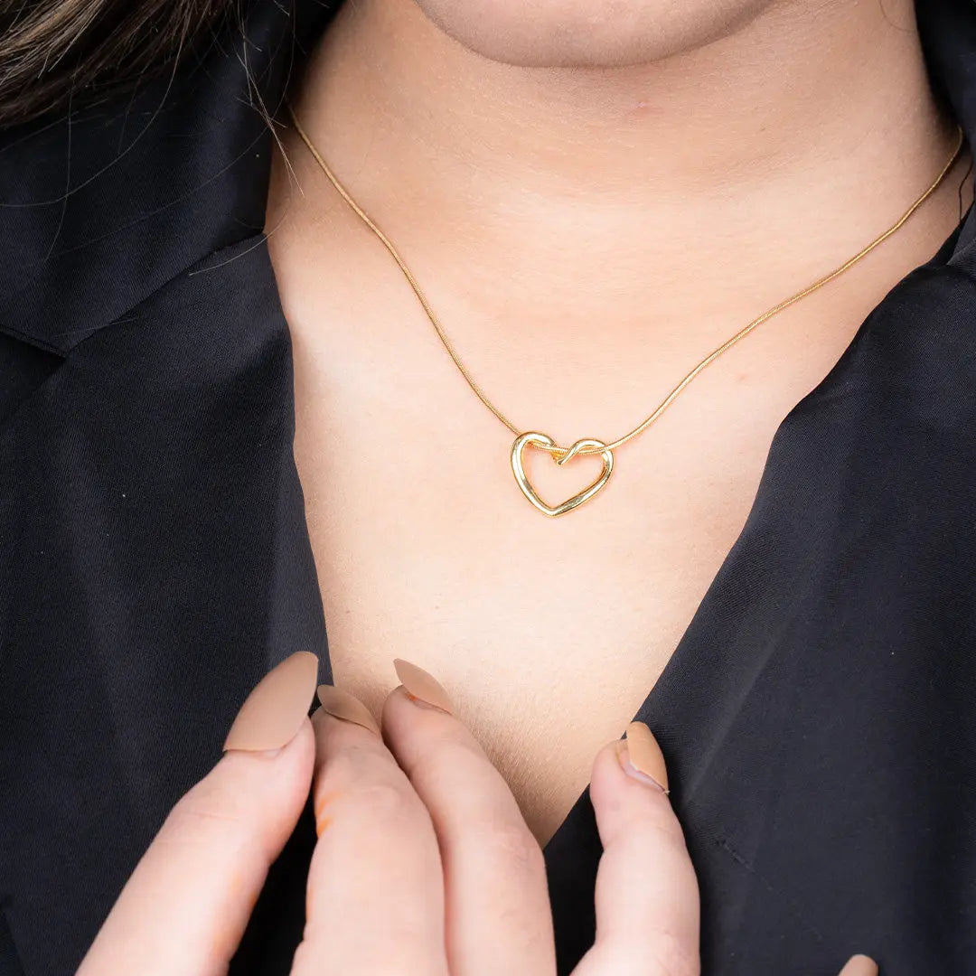 Open Heart Small Light Weight Pendant Necklace Tvayi