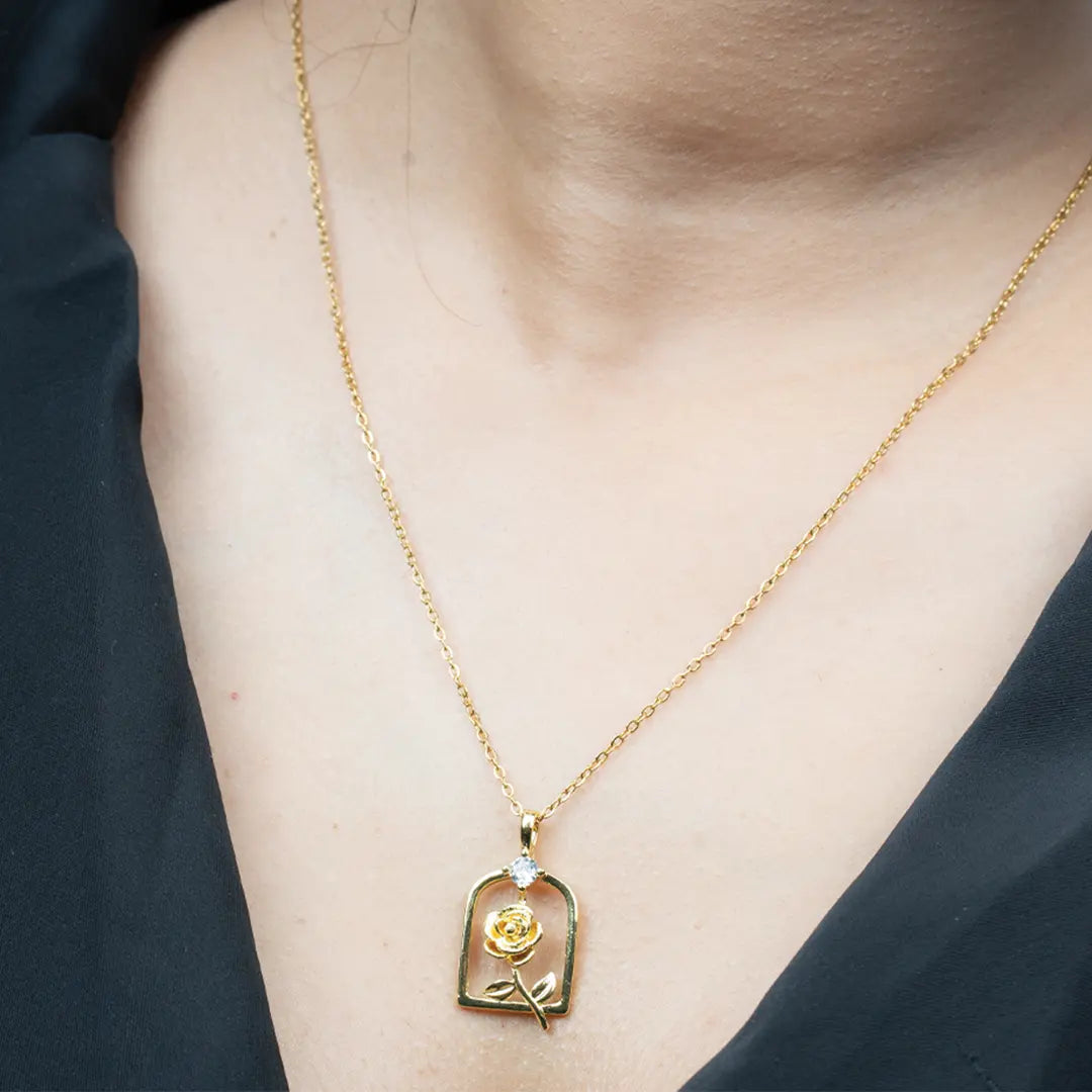 Rose Cover Pendant Necklace Tvayi