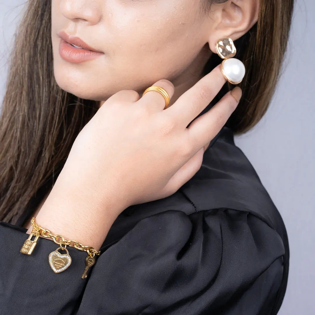 Western Style Pearl Drop Earrings Tvayi