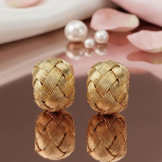 Golden knot Earrings