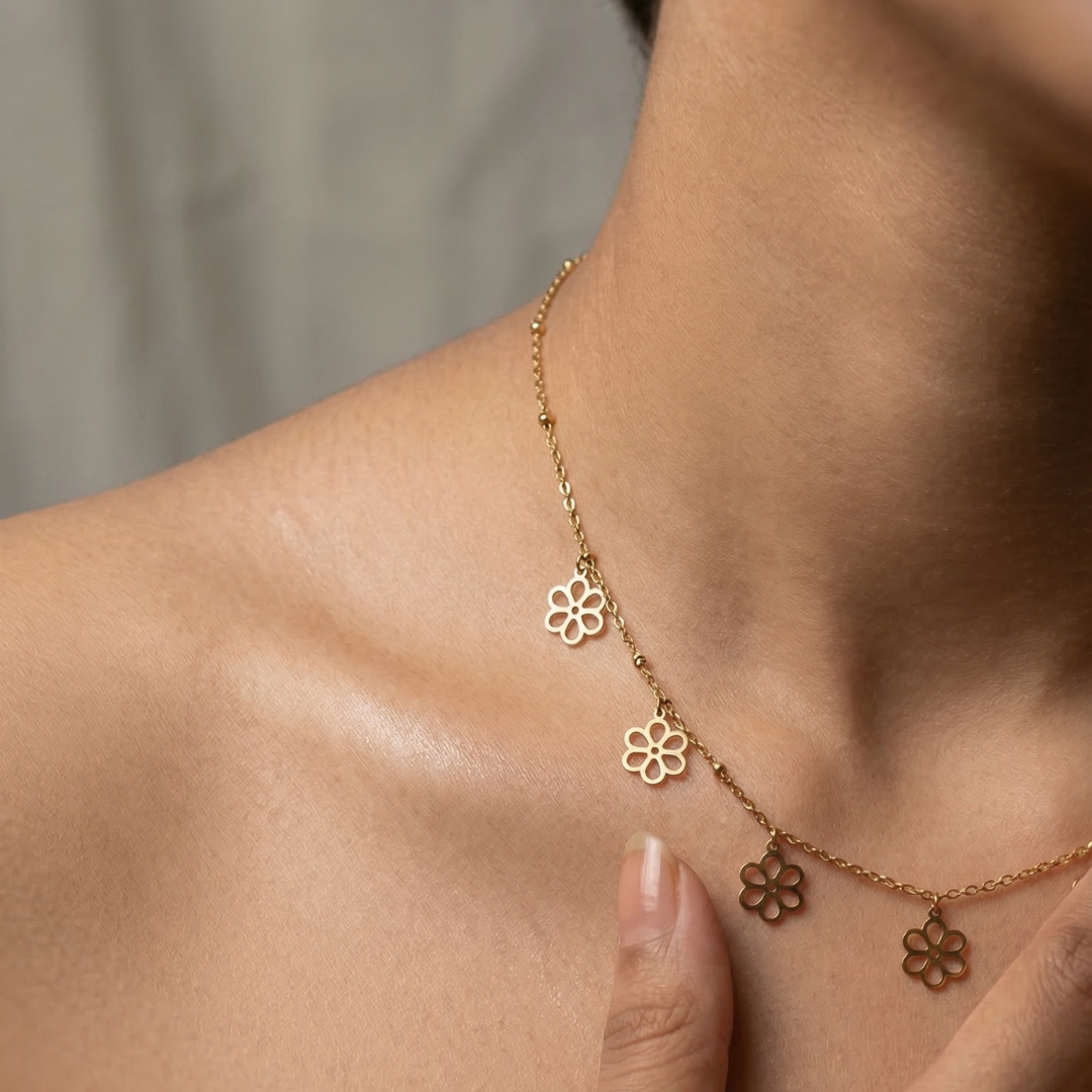 Flowers Pendant | Tvayi