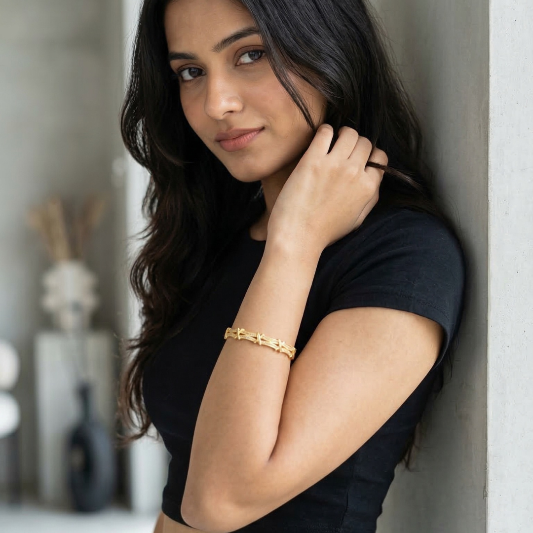 crisscross bangle bracelet | Tvayi