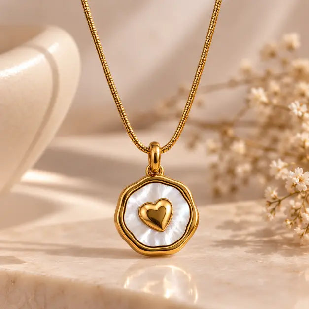 Amoura 18K Gold Plated Heart Pearl Pendant Necklace premium hanging detail view – TVAYI