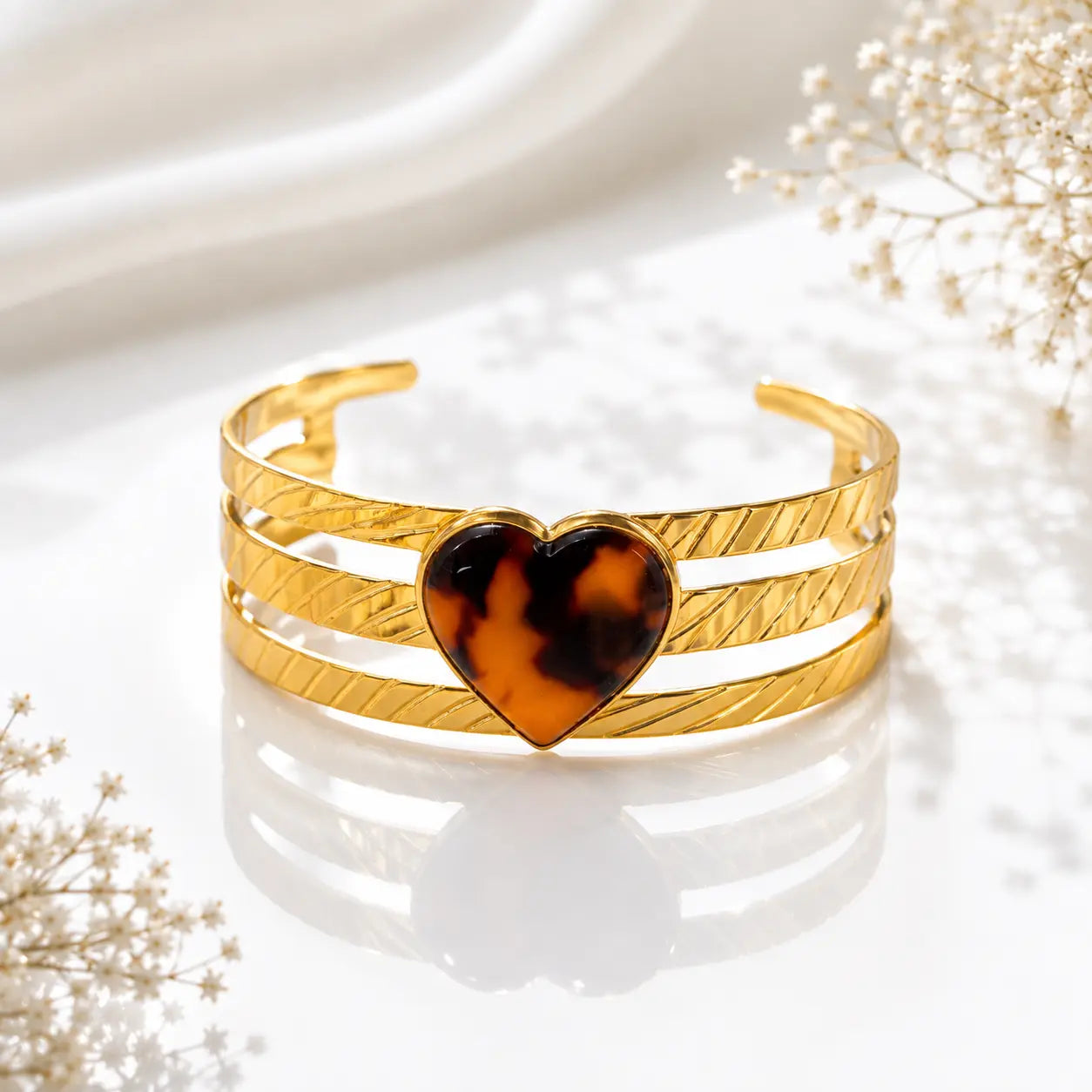 Tortoise Heart Cuff Bracelet – 18K Gold Plated | Tvayi
