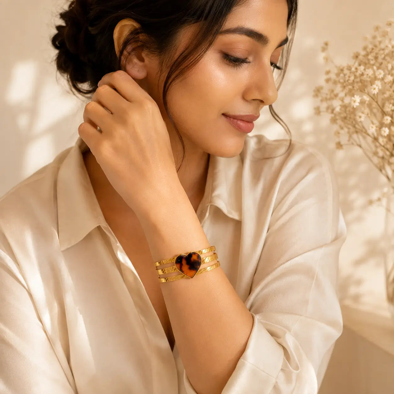 Tortoise Heart Cuff Bracelet – 18K Gold Plated | Tvayi