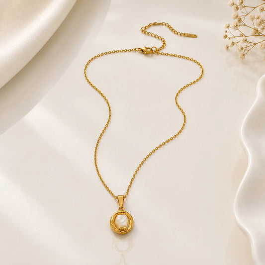Luna Pearl Halo Pendant Necklace | Tvayi
