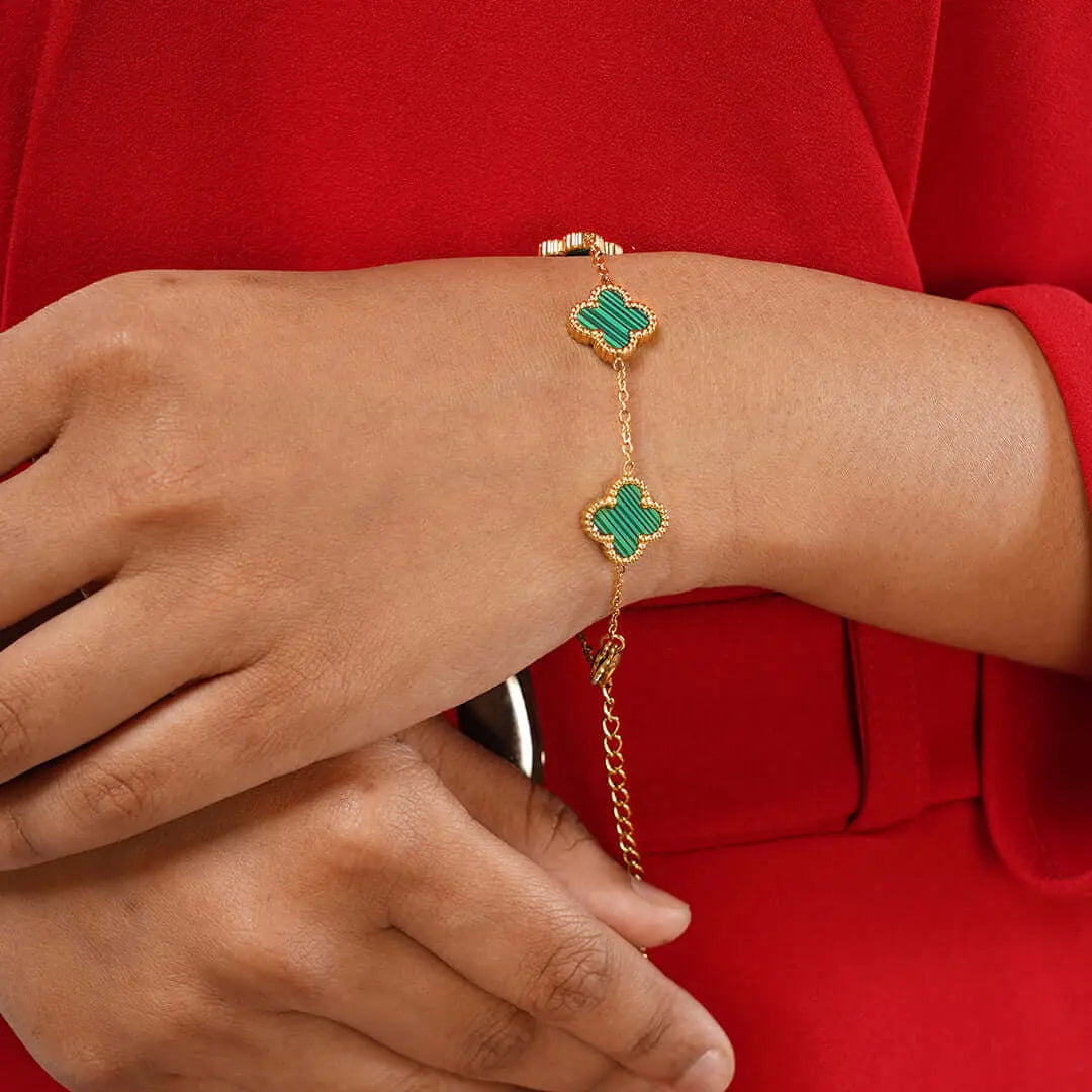 Emerald Clover Charm Bracelet | Tvayi