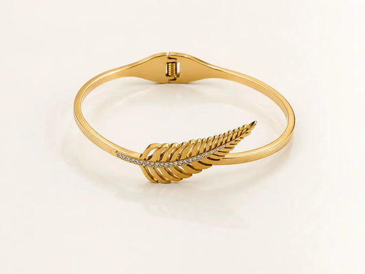 Feather Grace Crystal Bracelet – 18K Gold Plated Tvayi