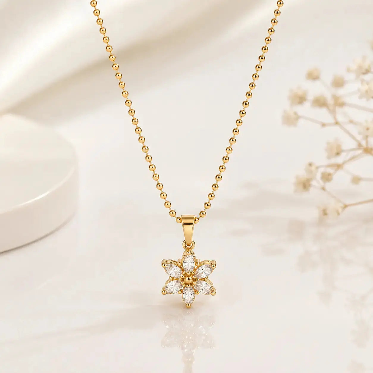 Flora Gleam Pendant Necklace | Tvayi