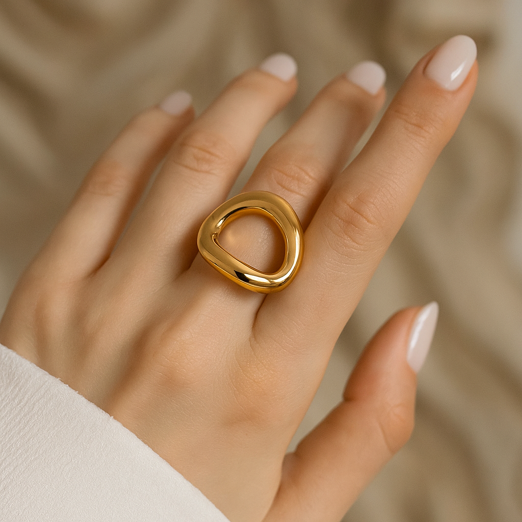 Infinity Curve Gold Ring | Tvayi Jewellery