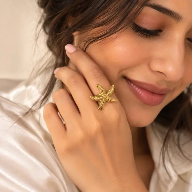Woman wearing Marina 18K Gold Plated Starfish Statement Ring – TVAYI