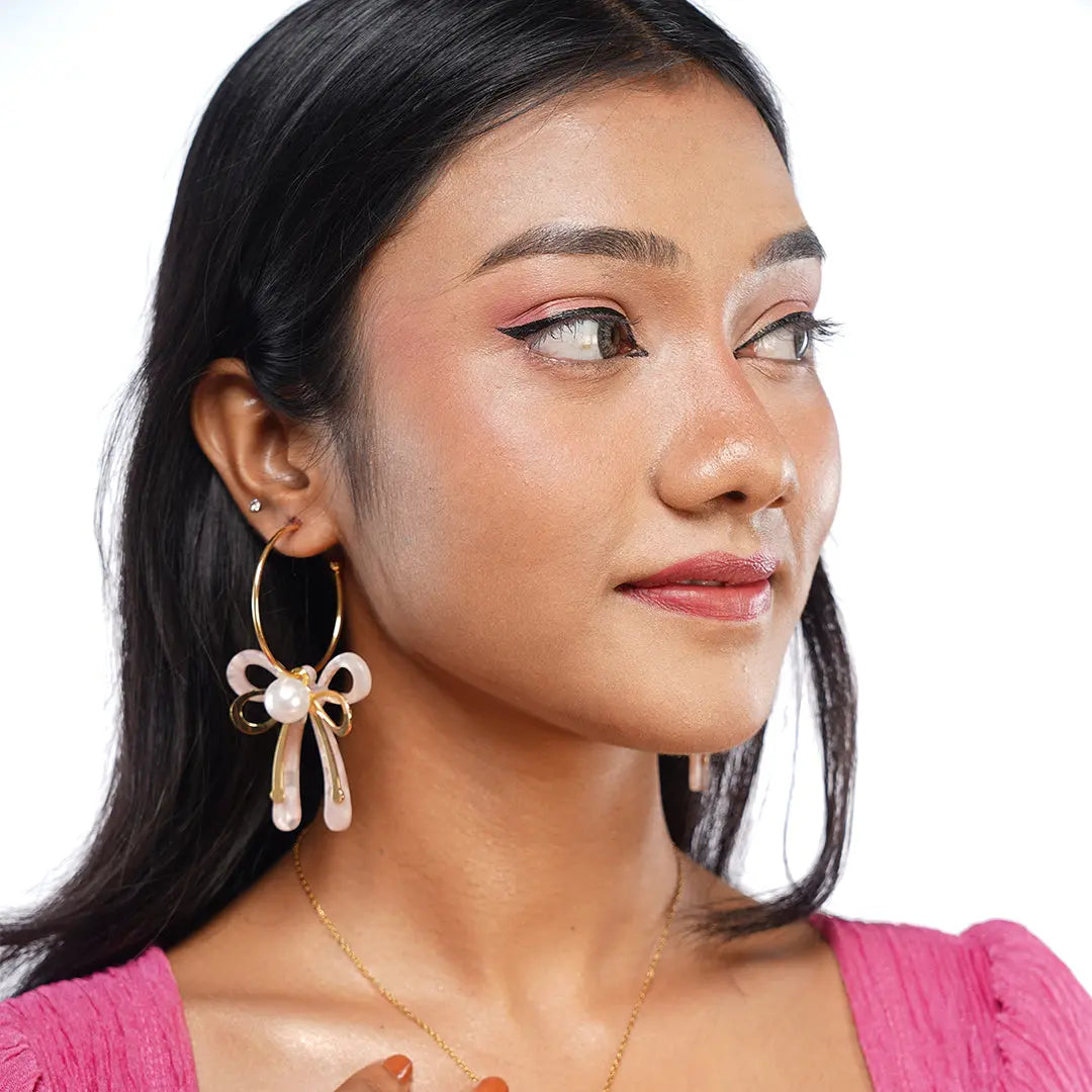 Pearl Bow Luxe | Tvayi