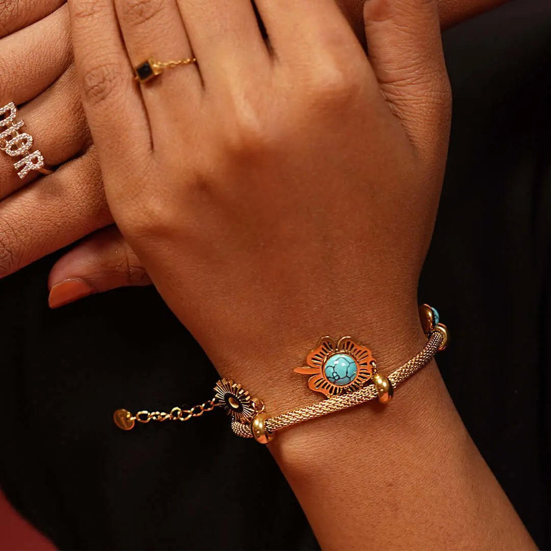 The Essence Bracelet | Tvayi