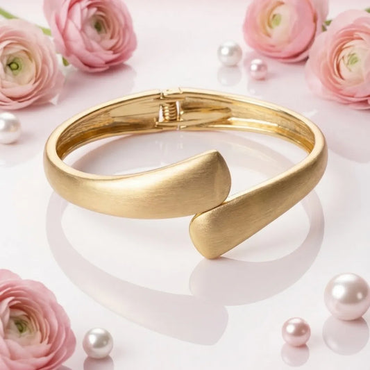 Premium Sculpted Cuff Bracelet for Women – 18K Gold Plated | Tvayi