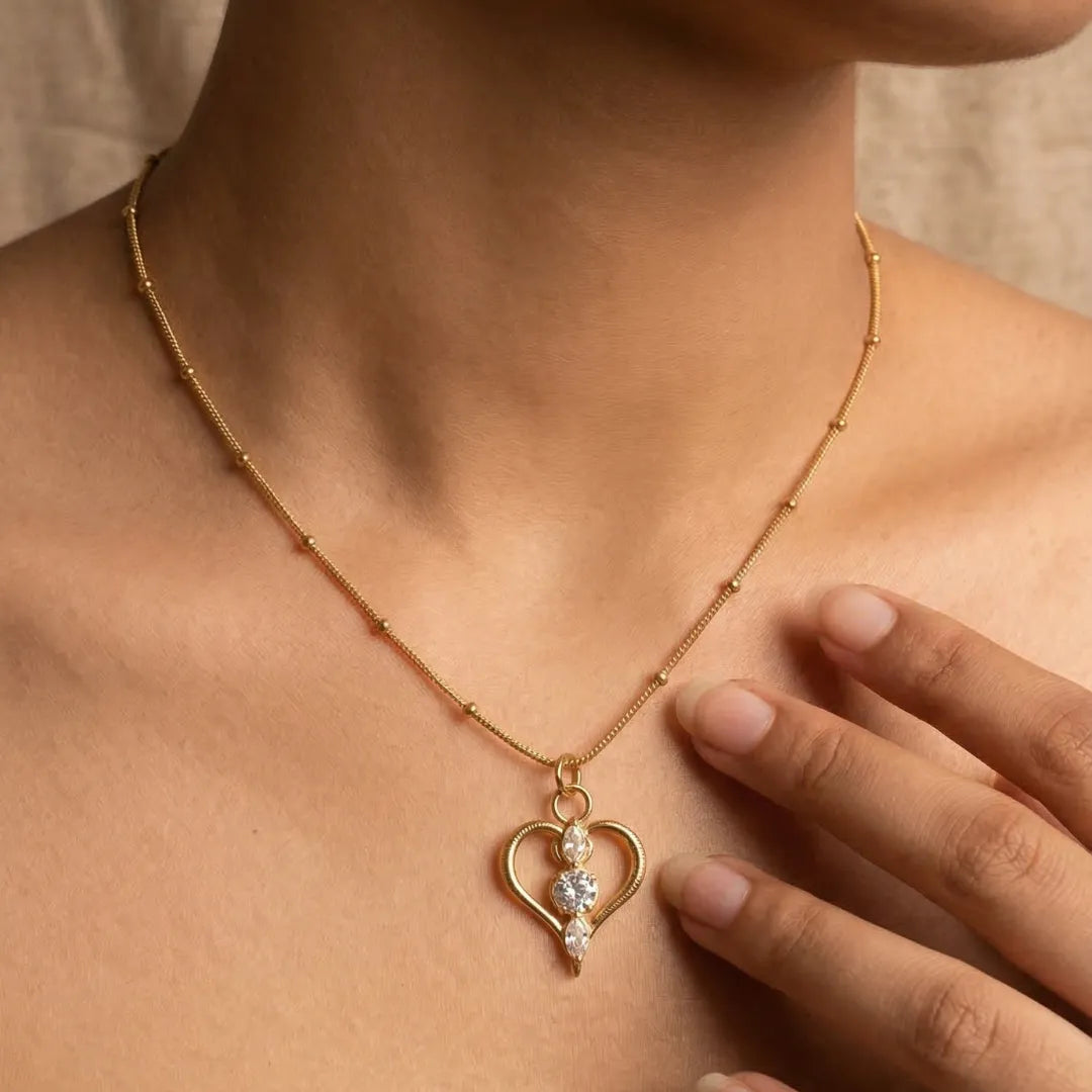 18k gold plated pendant marquise with white diamonds | Tvayi